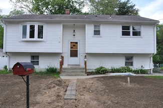 17 Barna St, Ludlow, MA 01056