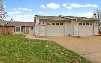 1704 W Long Blvd, Raymore, MO 64083