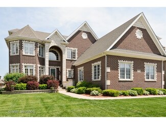 4156 Teak Cir, Naperville, IL 60564