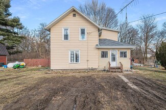 10925 North Ave, Dowling, MI 49050