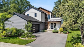 43 Doten Ave, Saratoga Springs, NY 12866