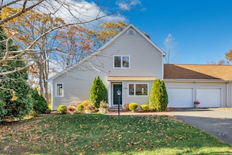 328 Navajo Loop, Shelton, CT 06484