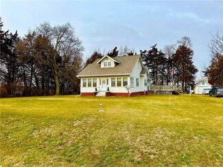 2457 105th St, van Meter, IA 50261