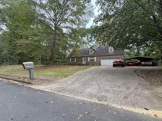 1219 Laquita Dr NW, Arab, AL 35016