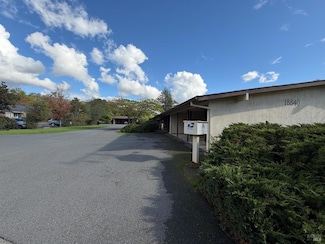 18840 Beatrice Dr, Sonoma, CA 95476