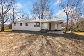 5745 Estes Rd, Harrison, AR 72601