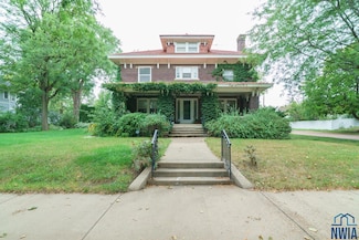 2423 Jackson St, Sioux City, IA 51104