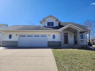 1165 Sunnydale Ln SE, Owatonna, MN 55060