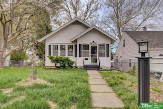 4939 Hickory St, Omaha, NE 68106