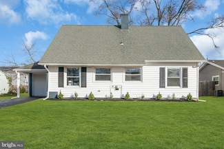 11 Buttercup Ln, Willingboro, NJ 08046