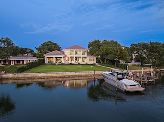 13209 Rolling Green Rd, North Palm Beach, FL 33408