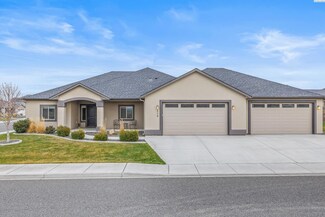 910 Quartz Ave, West Richland, WA 99353