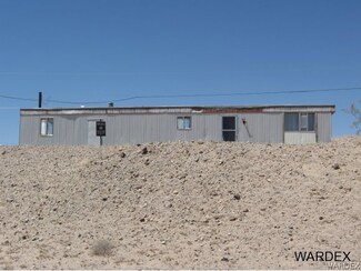 4841 E York Dr, Topock/Golden Shores, AZ 86436