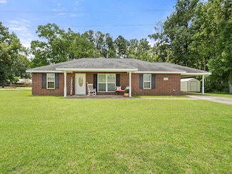 1441 Bilbo St, Deridder, LA 70634