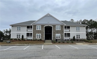 220 Gallery Dr Unit 201, Spring Lake, NC 28390