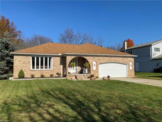 4877 Lindsey Ln, Cleveland, OH 44143