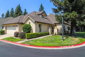 2986 W Pembrook Loop, Fresno, CA 93711