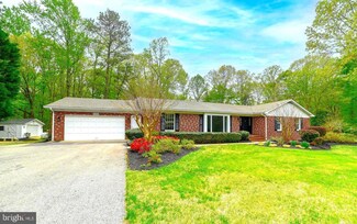 7251 Bond St, Saint Leonard, MD 20685