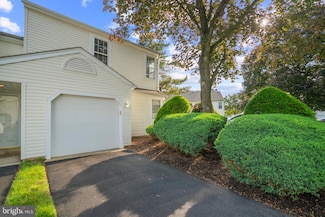 26 Portsmouth Ct Unit H, Southampton, PA 18966