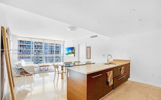 475 Brickell Ave Unit 4909, Miami, FL 33131