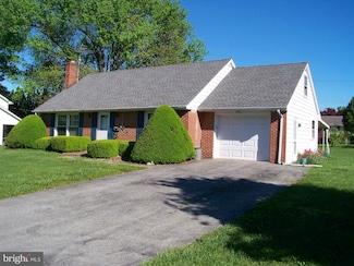 811 5th Ave, Parkesburg, PA 19365