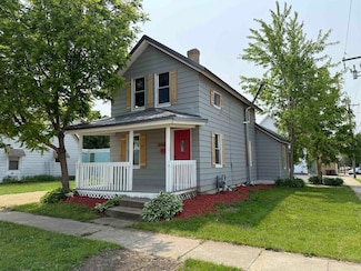 302 E Carroll St, Lanark, IL 61046