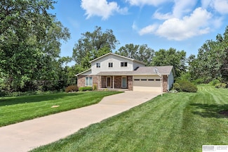 12606 Fairview Ct, Springfield, NE 68059