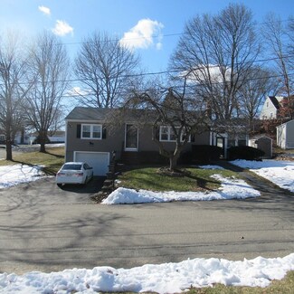 18 Falcon St, Methuen, MA 01844