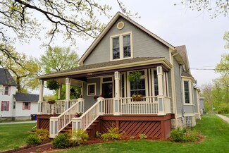 300 Schwab St, Thornton, IL 60476