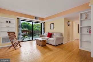 7611 Maple Ave Unit 104, Takoma Park, MD 20912