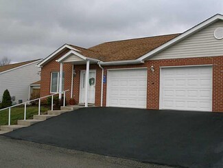 916 Summerview Ln Unit 5, Derry, PA 15627