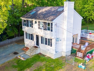 1 Lakeshore Dr, Dracut, MA 01826