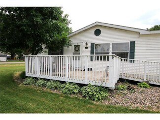 6292 3rd St, New Auburn, MN 55366