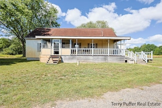 7290 Sheringer Rd, Ravenna, MI 49451