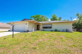 2102 E Parkton Dr, Deltona, FL 32725