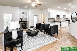 3618 Becker Ct, Plattsmouth, NE 68048