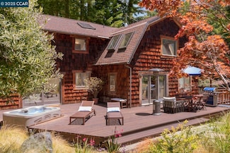 28581 Navarro Ridge Rd, Albion, CA 95410