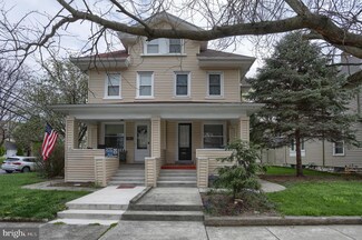 305 Cocoa Ave, Hershey, PA 17033