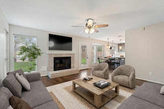 7015 Redwood Falls Dr, Pasadena, TX 77505