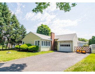 14 Wayne Ave, Waltham, MA 02453