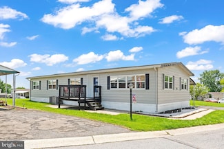 25 Ridgewood Manor, Manheim, PA 17545