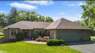 15261 Dodge Ave, Clear Lake, IA 50428