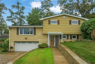 106 Hemlock Ln, Monroeville, PA 15146