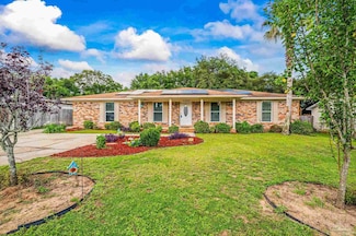 2762 Christine St, Pensacola, FL 32526