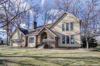 704 Arbor Ln, Winona Lake, IN 46590
