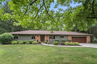 2125 Carriage Rd, Powell, OH 43065