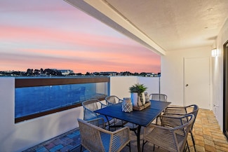 877 Balboa Ln, Foster City, CA 94404