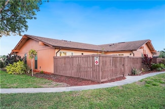 17309 Timber Oak Ln, Fort Myers, FL 33908