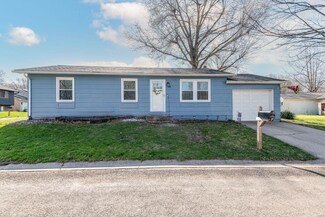 14 Paddock Ln, Glen Carbon, IL 62034