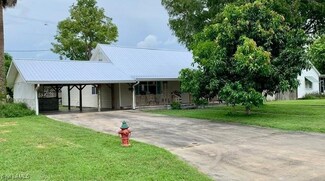 417 Royal Palm Ave, Clewiston, FL 33440